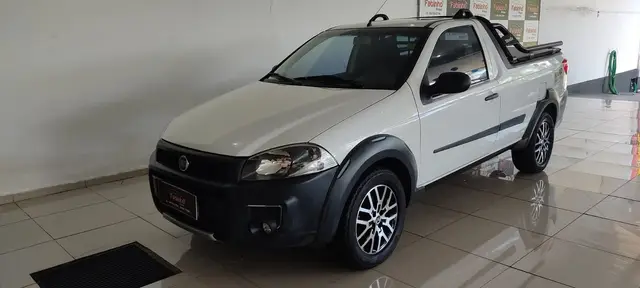 Carro Fiat Strada 2016 Working 1.4 (Flex) (Cabine Estendida)