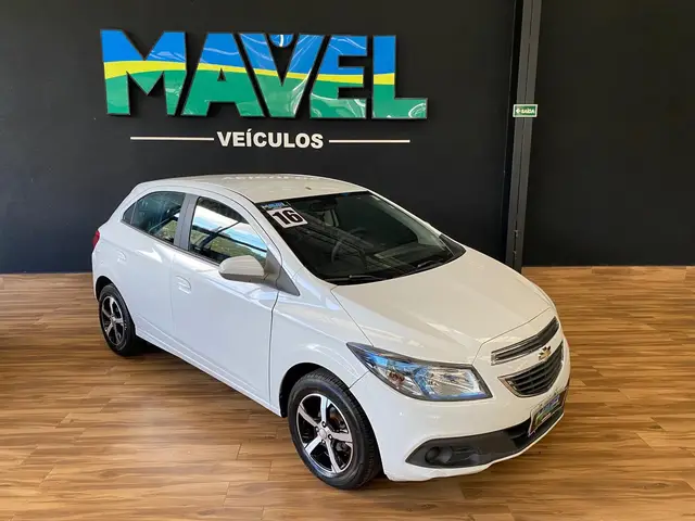 Carro Chevrolet Onix 2016 1.4 LT SPE/4