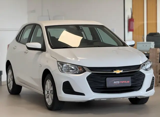 Carro Chevrolet Onix 2023 LT 1.0