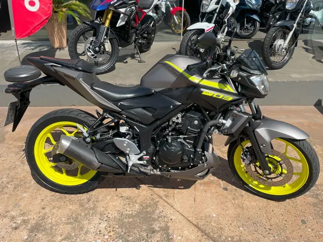 Carro Yamaha MT-03 2019 (ABS)