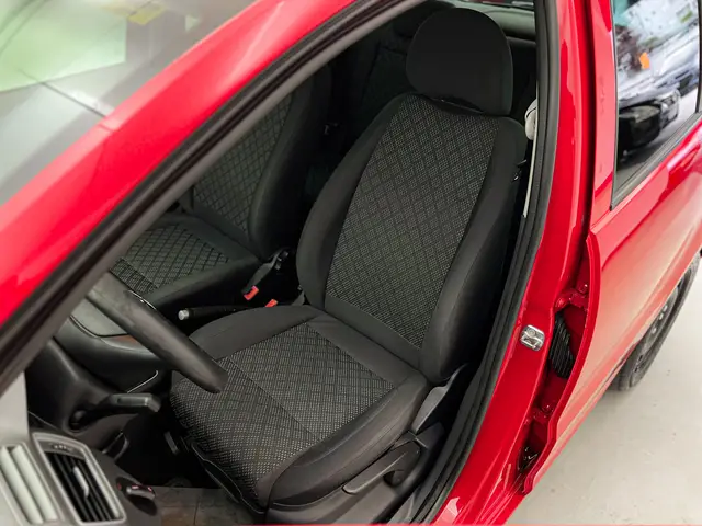 Carro Volkswagen Fox 2016 1.0 MPI Trendline (Flex)