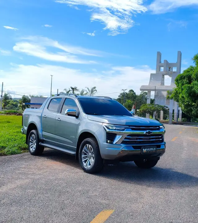 Carro Chevrolet S10 Cabine Dupla 2025 High Country 2.8 Turbodiesel (Aut.)