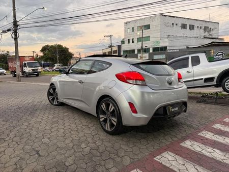 Veloster 1.6 16V (aut)