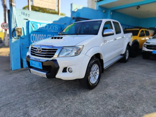 Carro Toyota Hilux Cabine Dupla 2015 Hilux 3.0 TDI 4x4 CD SRV Top (Aut)