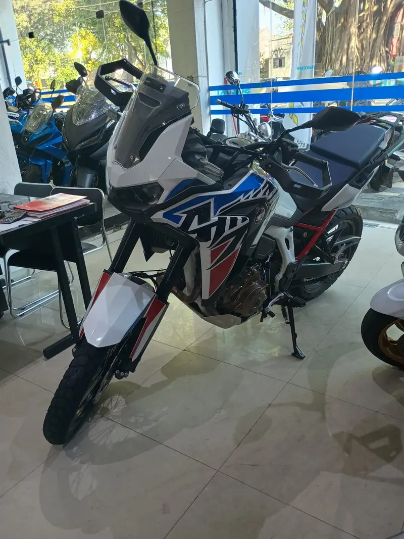 Honda Africa Twin DCT