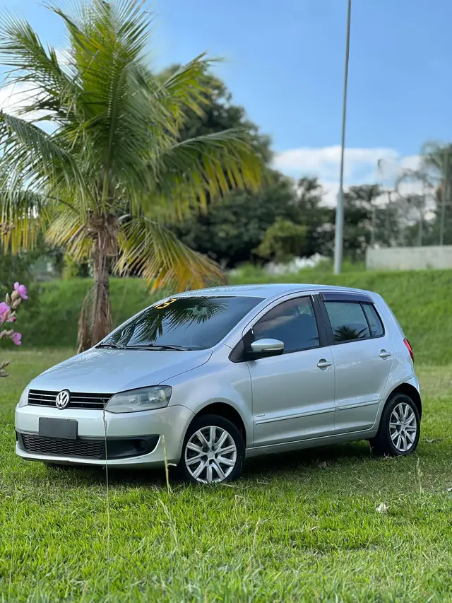 Carro Volkswagen Fox 2013 1.0 TEC (Flex) 4p