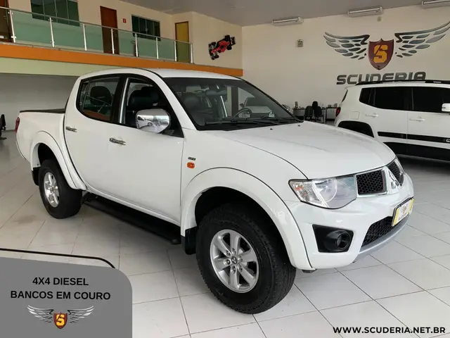 Carro Mitsubishi L200 Triton Sport 2012 HPE 4x4 3.2 DI-D (Aut)