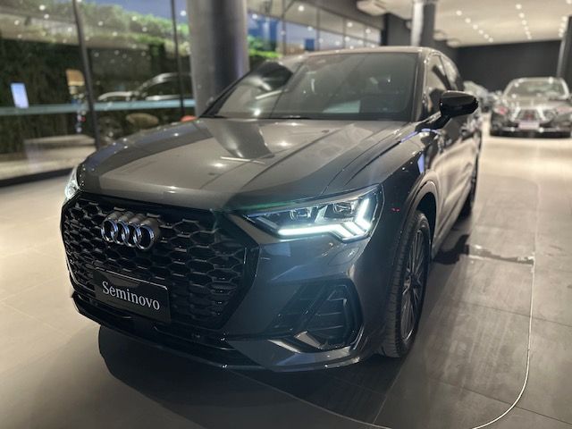 Q3 Sportback Performance Black 2.0