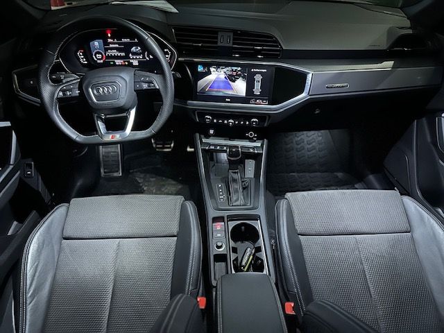 Q3 Sportback Performance Black 2.0
