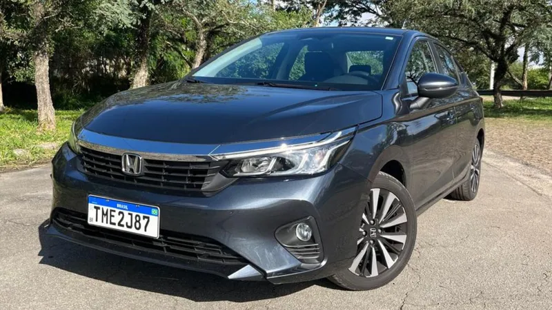 Honda City 2025: 5 razões para escolher a versão sedan em vez de um SUV