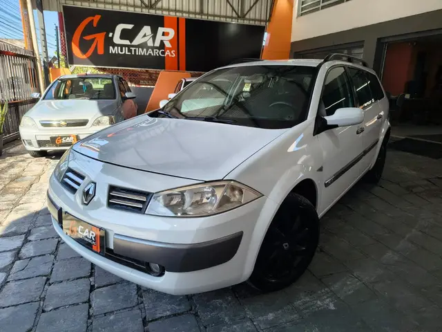 Carro Renault Megane Grand Tour 2011 Mégane Grand Tour Expression 1.6 16V (flex)