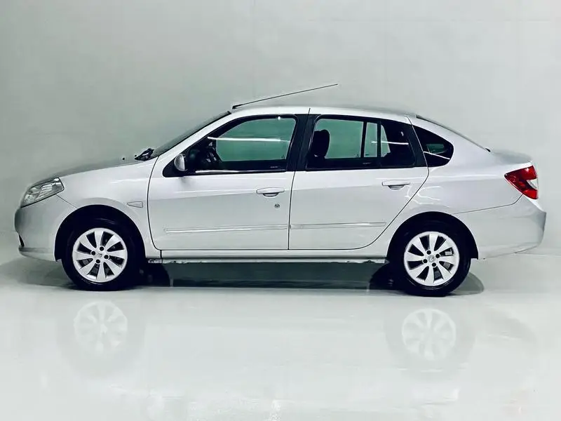 Renault Symbol 1.6 16V Expression (flex)