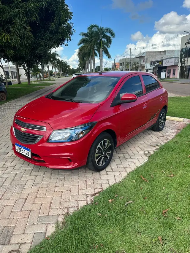 Carro Chevrolet Onix 2015 1.4 LTZ SPE/4 (Aut)