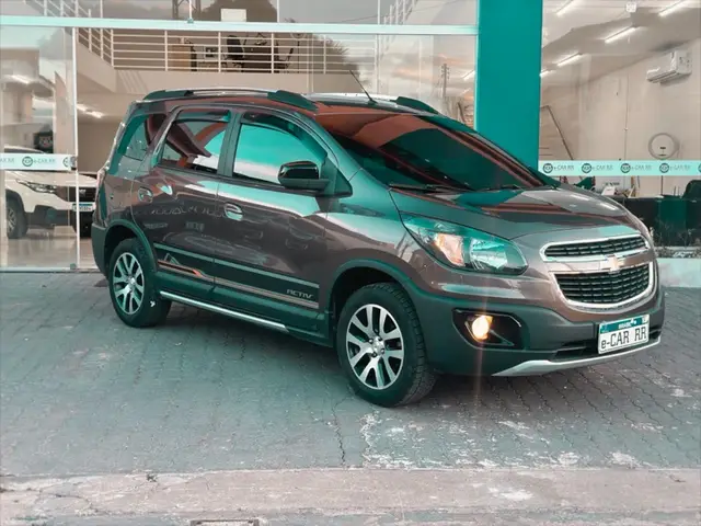 Carro Chevrolet Spin 2016 Activ 1.8 (Flex) (Aut)