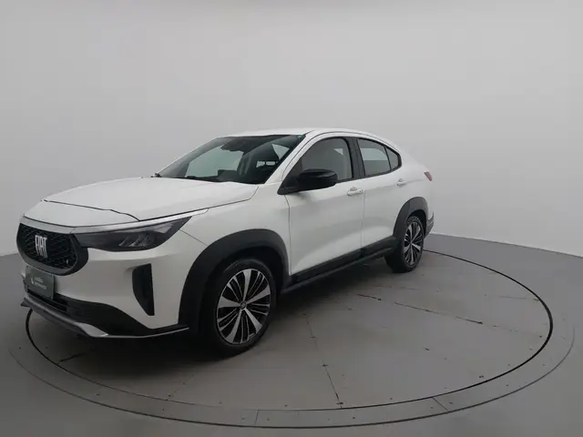 Carro Fiat Fastback 2024 Audace
