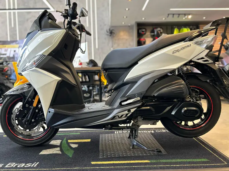 Dafra Cruisym 150 CBS