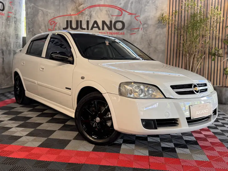 Chevrolet Astra Hatch Advantage 2.0 (Flex)