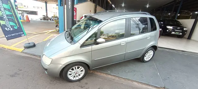 Carro Fiat Idea 2010 ELX 1.4 (Flex)