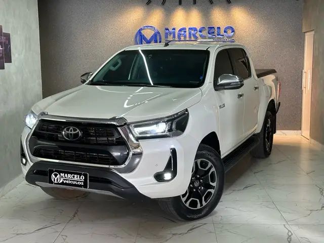 Carro Toyota Hilux Cabine Dupla 2021 SRX 2.8 TDI CD 4x4 (Aut)