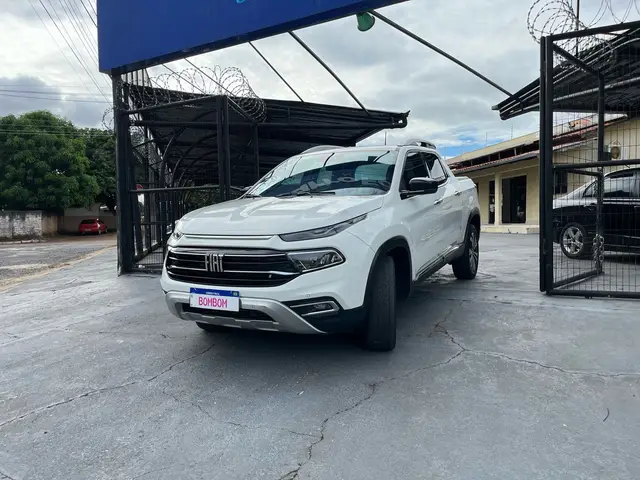 Carro Fiat Toro 2022 Volcano 2.0 TDI 4x4 (Aut)