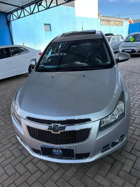 Carro Chevrolet Cruze 2014 HB Sport LTZ 1.8 16V FlexP. 5p Mec