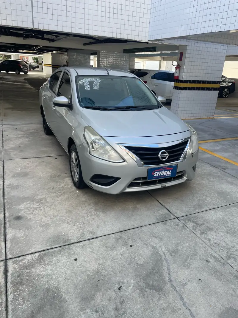 Nissan Versa 1.0 12V (Flex)