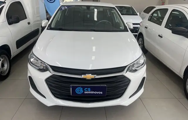 Carro Chevrolet Onix Plus 2023 LT 1.0