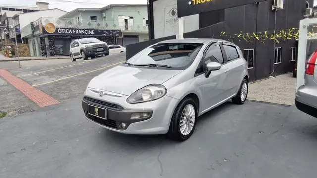 Carro Fiat Punto 2013 Essence 1.6 16V Dualogic (Flex)