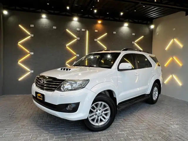 Carro Toyota Hilux SW4 2012 SRV 4.0 4X4 V6