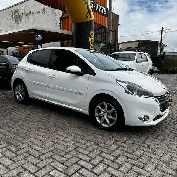Carro Peugeot 208 2014 Active Pack 1.5 8V (Flex)
