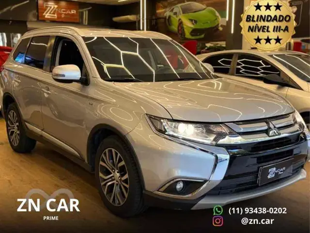 Carro Mitsubishi Outlander 2017 3.0 V6 GT Top 4WD
