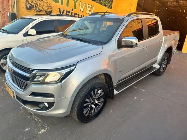 Carro Chevrolet S10 Cabine Dupla 2018 S10 2.5 ECOTEC SIDI Advantage 4x2 (Cabine Dupla)