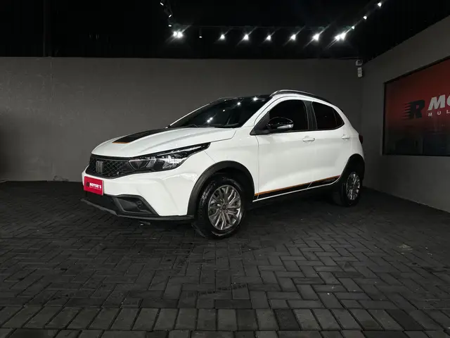 Carro Fiat Argo 2023 Trekking 1.3 (Flex)