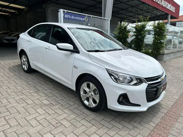Carro Chevrolet Onix Plus 2023 LT 1.0 Turbo
