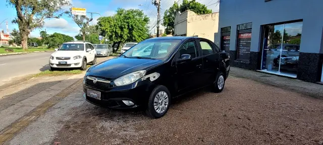 Carro Fiat Grand Siena 2013 Evo Attractive 1.4 8V (Flex)