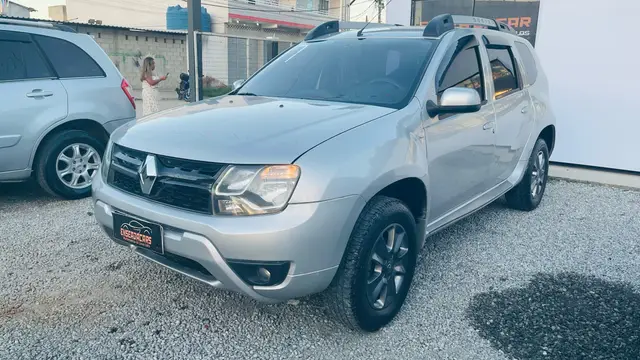 Carro Renault Duster 2017 2.0 16V Dynamique (Flex)