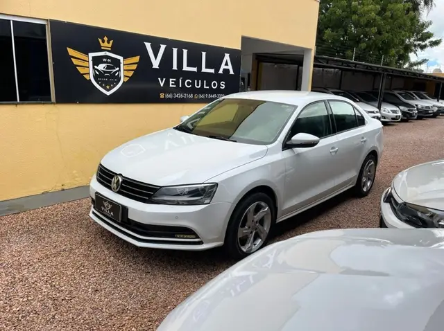 Carro Volkswagen Jetta 2015 2.0 Comfortline Tiptronic (Flex)
