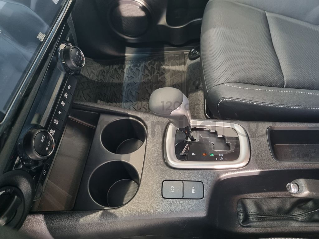 Hilux Cabine Dupla SRX Plus 4x4 2.8 Diesel