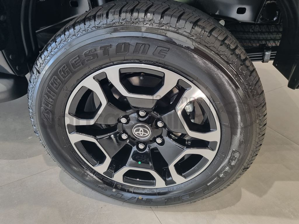 Hilux Cabine Dupla SRX Plus 4x4 2.8 Diesel