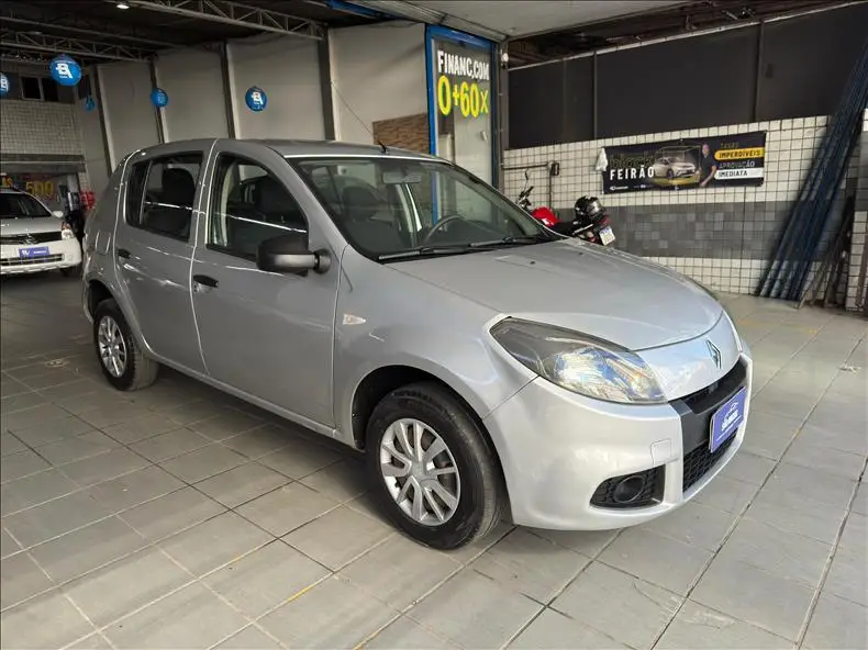 Renault Sandero Authentique 1.0 16V (flex)