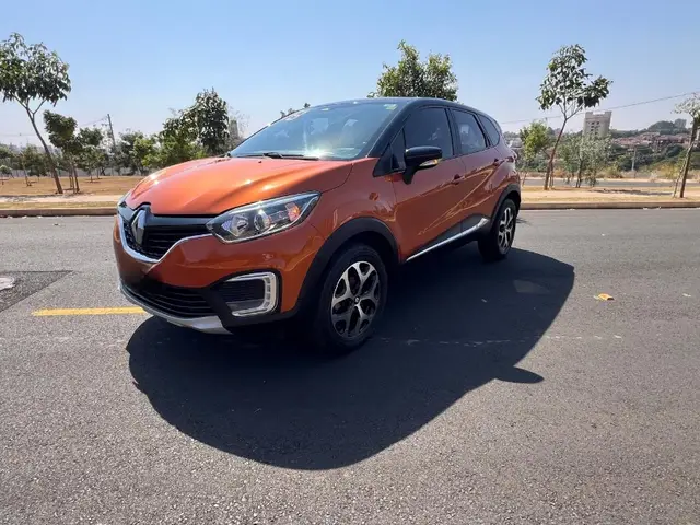 Carro Renault Captur 2018 Zen 1.6 16v SCe (Flex)