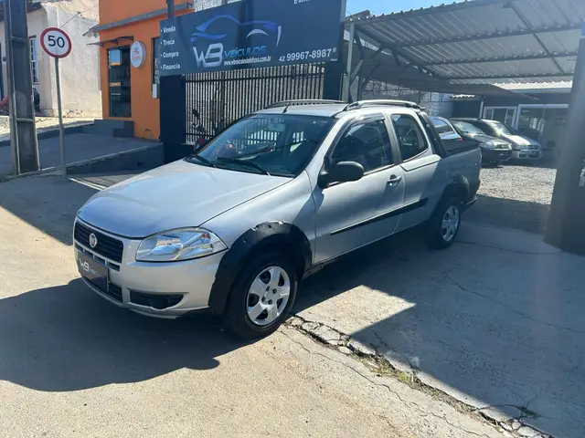 Carro Fiat Strada 2013 Working 1.4 (Flex)