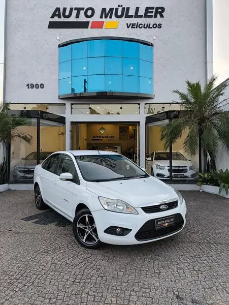 Carro Ford Focus Sedan 2012 GLX 2.0 16V (Flex)