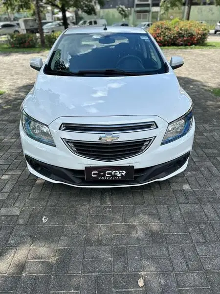 Carro Chevrolet Onix 2015 1.4 LT SPE/4 (Aut)