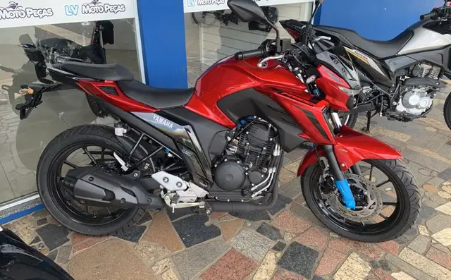Moto Yamaha Fazer FZ25 2025 Flex