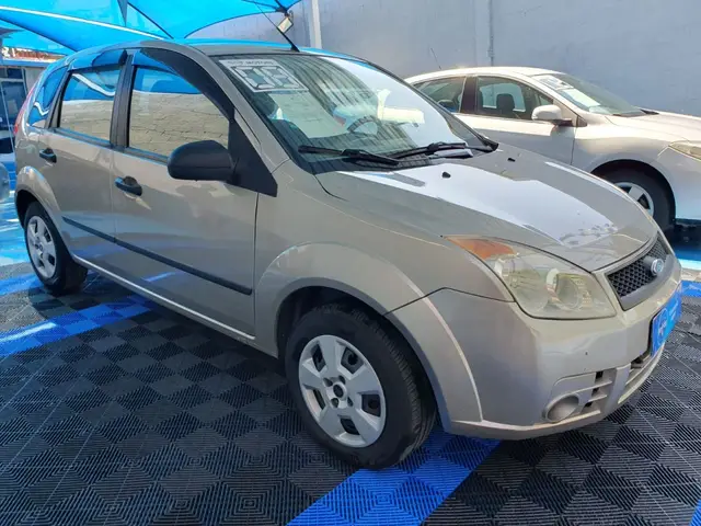 Carro Ford Fiesta Hatch 2008 Class 1.6 (Flex)