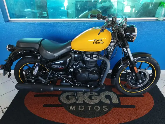 Carro Royal Enfield Meteor 350 2022 350 FIREBALL RED