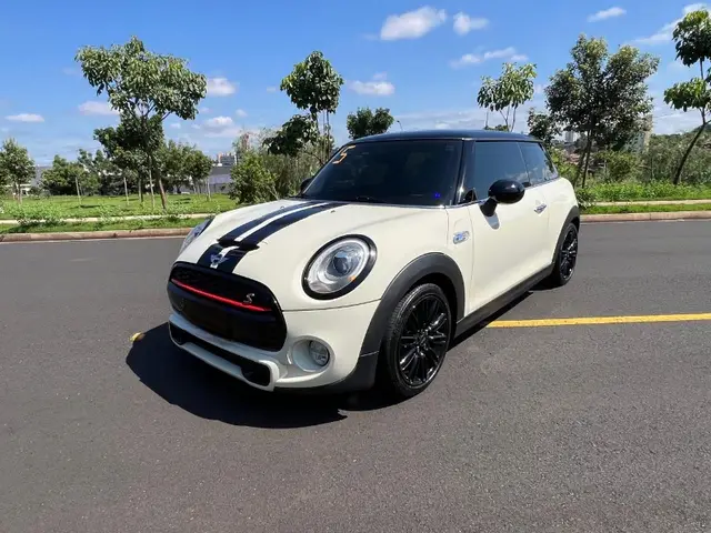 Carro MINI Cooper 2015 2.0 S Exclusive (Aut) 2p