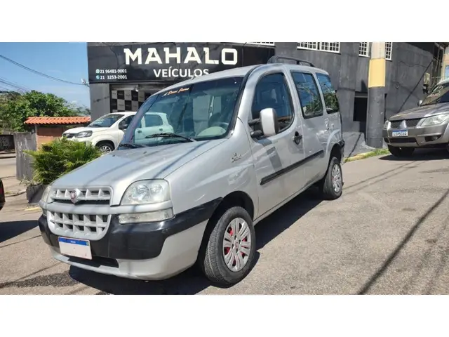 Carro Fiat Doblò 2009 ELX 1.8 8V (Flex)