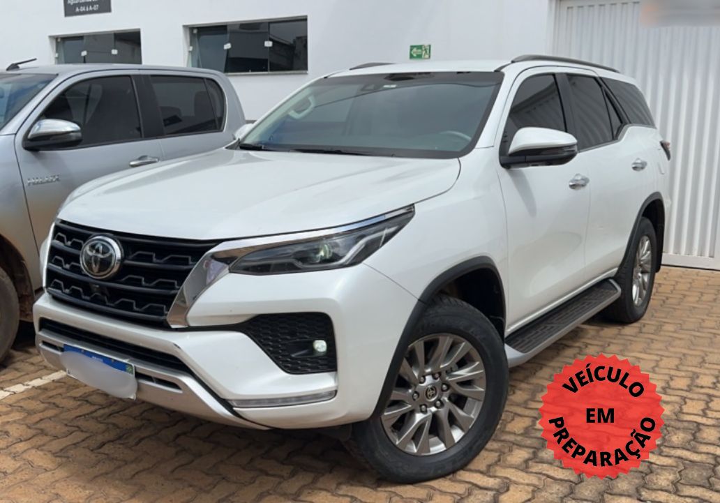 SW4 SRX 2.8 turbodiesel 5L 4x4 (Aut)